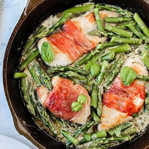 Prosciutto-Wrapped Chicken with Asparagus